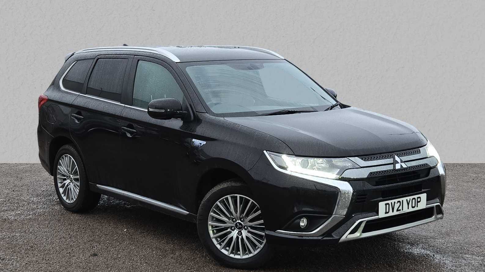 Main listing image - Mitsubishi Outlander