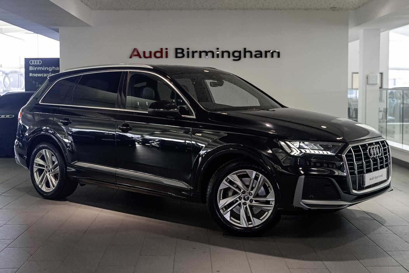 Main listing image - Audi Q7