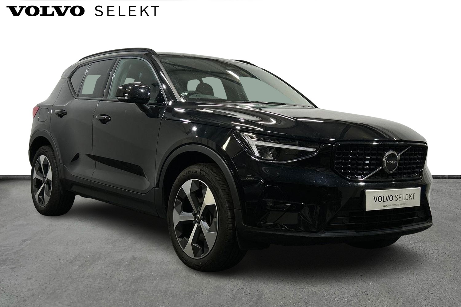 Main listing image - Volvo XC40