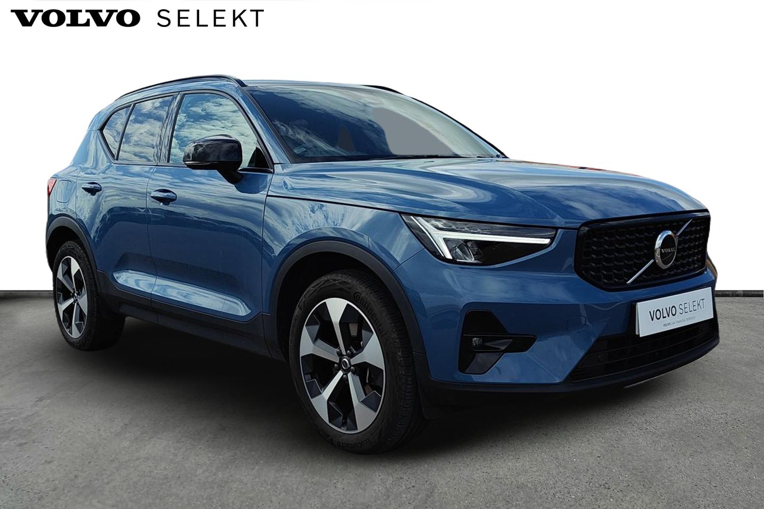 Main listing image - Volvo XC40
