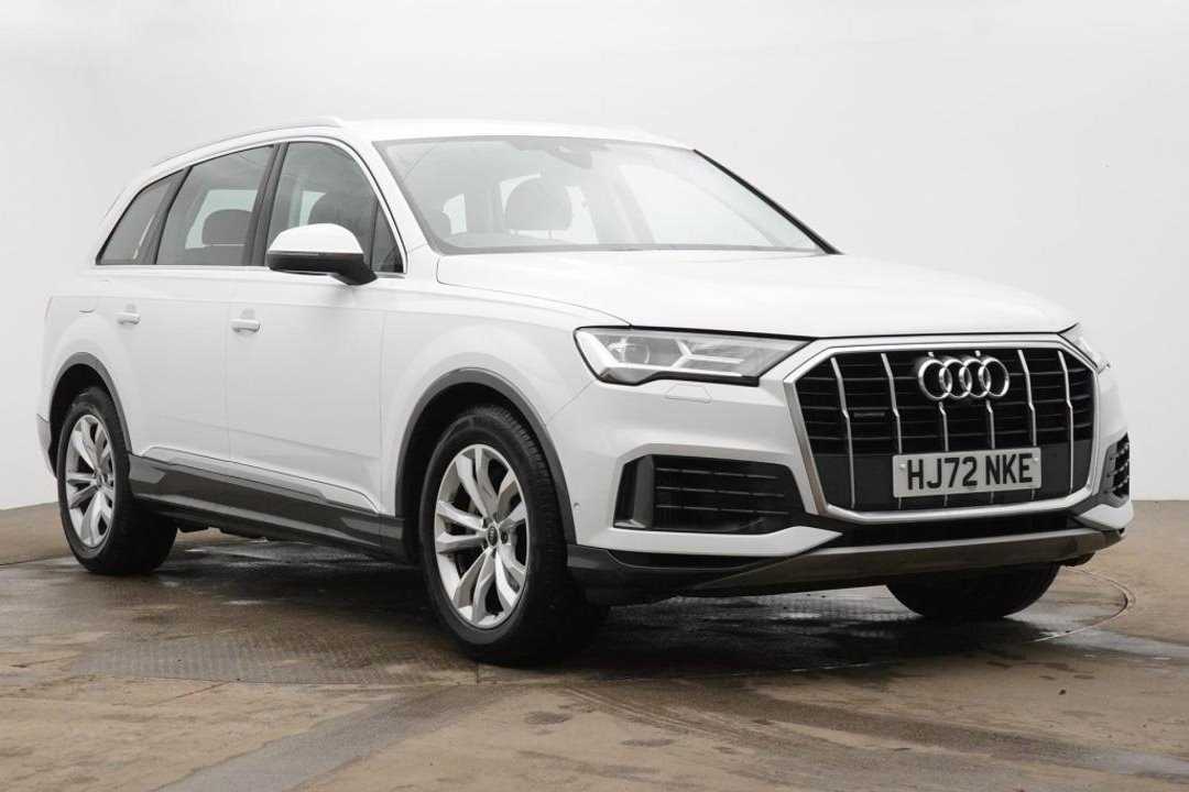 Main listing image - Audi Q7