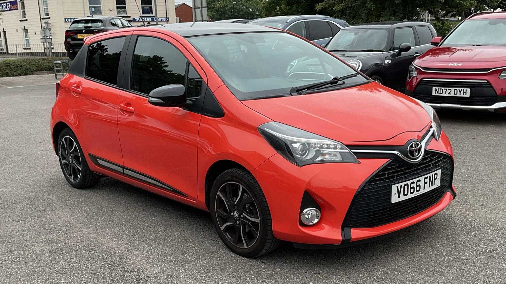 Main listing image - Toyota Yaris