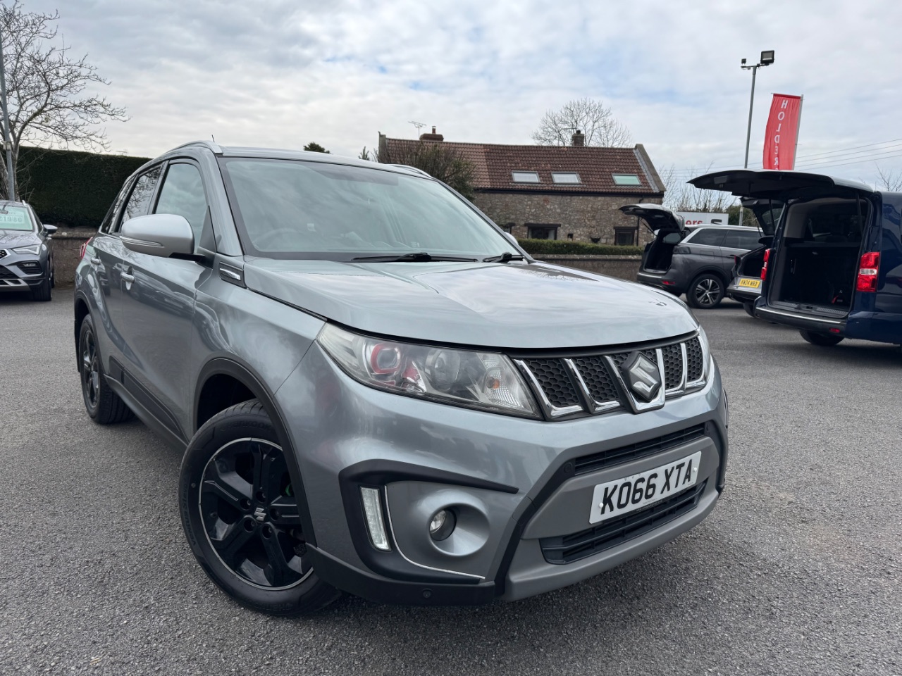 Main listing image - Suzuki Vitara