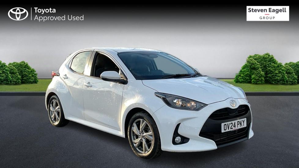 Main listing image - Toyota Yaris