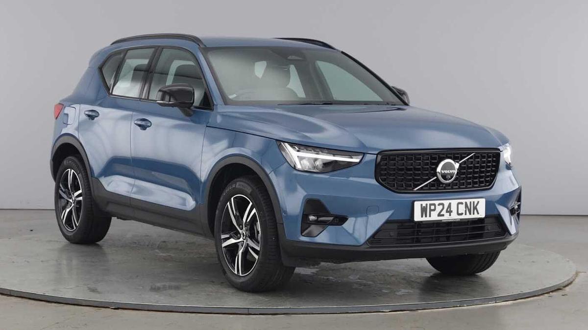 Main listing image - Volvo XC40