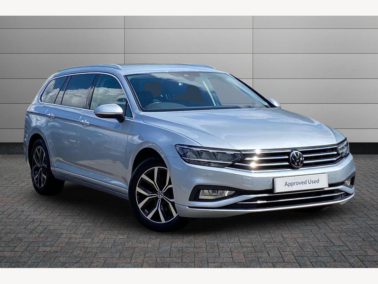 Main listing image - Volkswagen Passat Estate