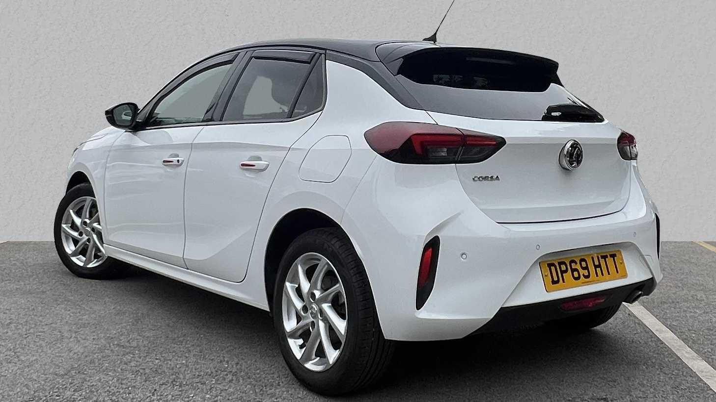 Main listing image - Vauxhall Corsa