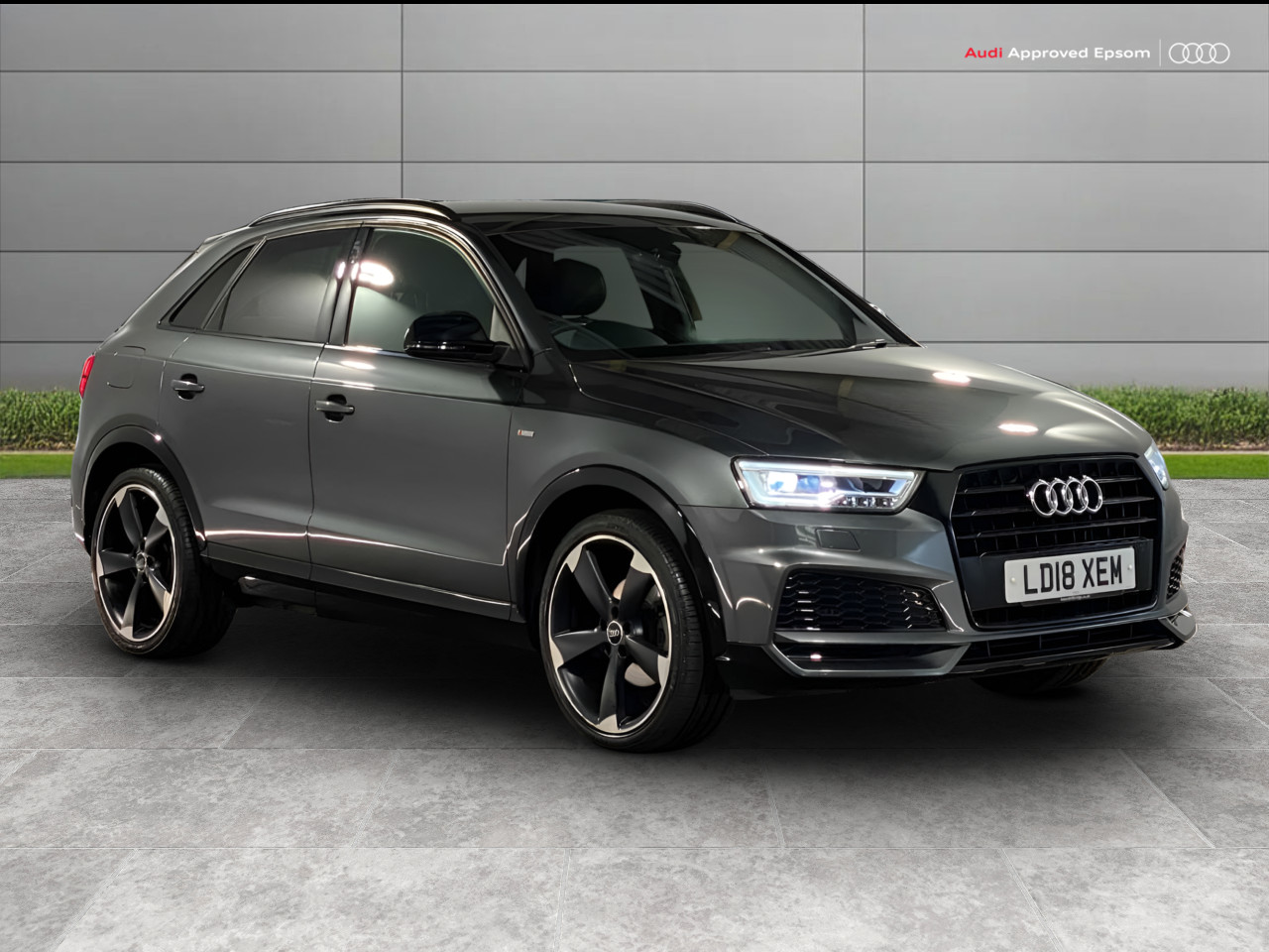Main listing image - Audi Q3
