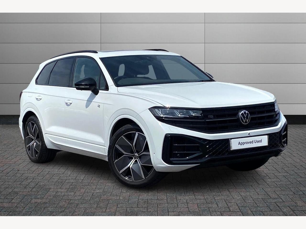 Main listing image - Volkswagen Touareg