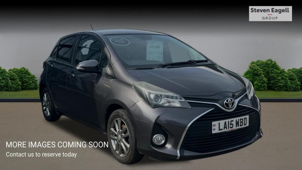 Main listing image - Toyota Yaris