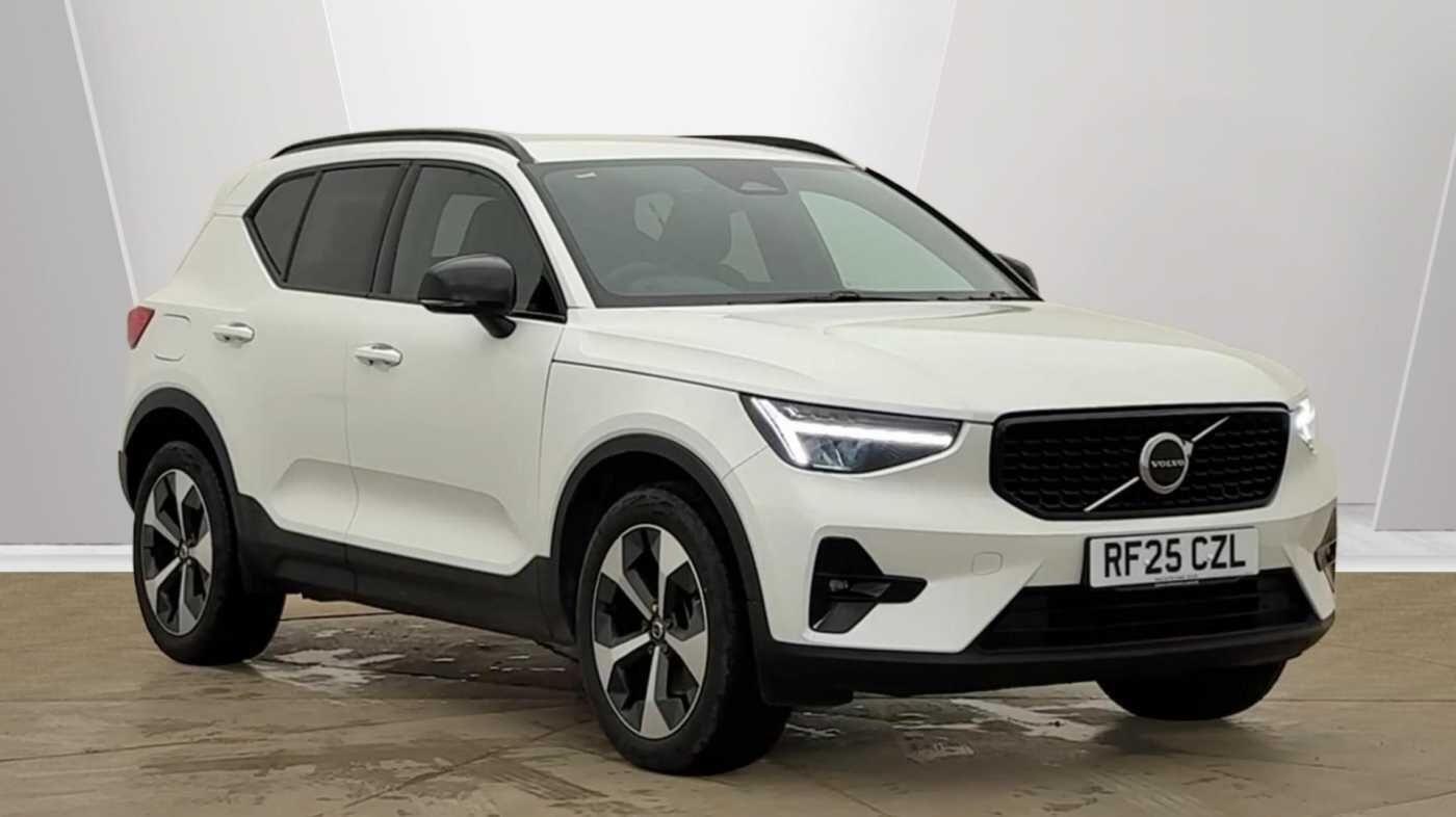 Main listing image - Volvo XC40