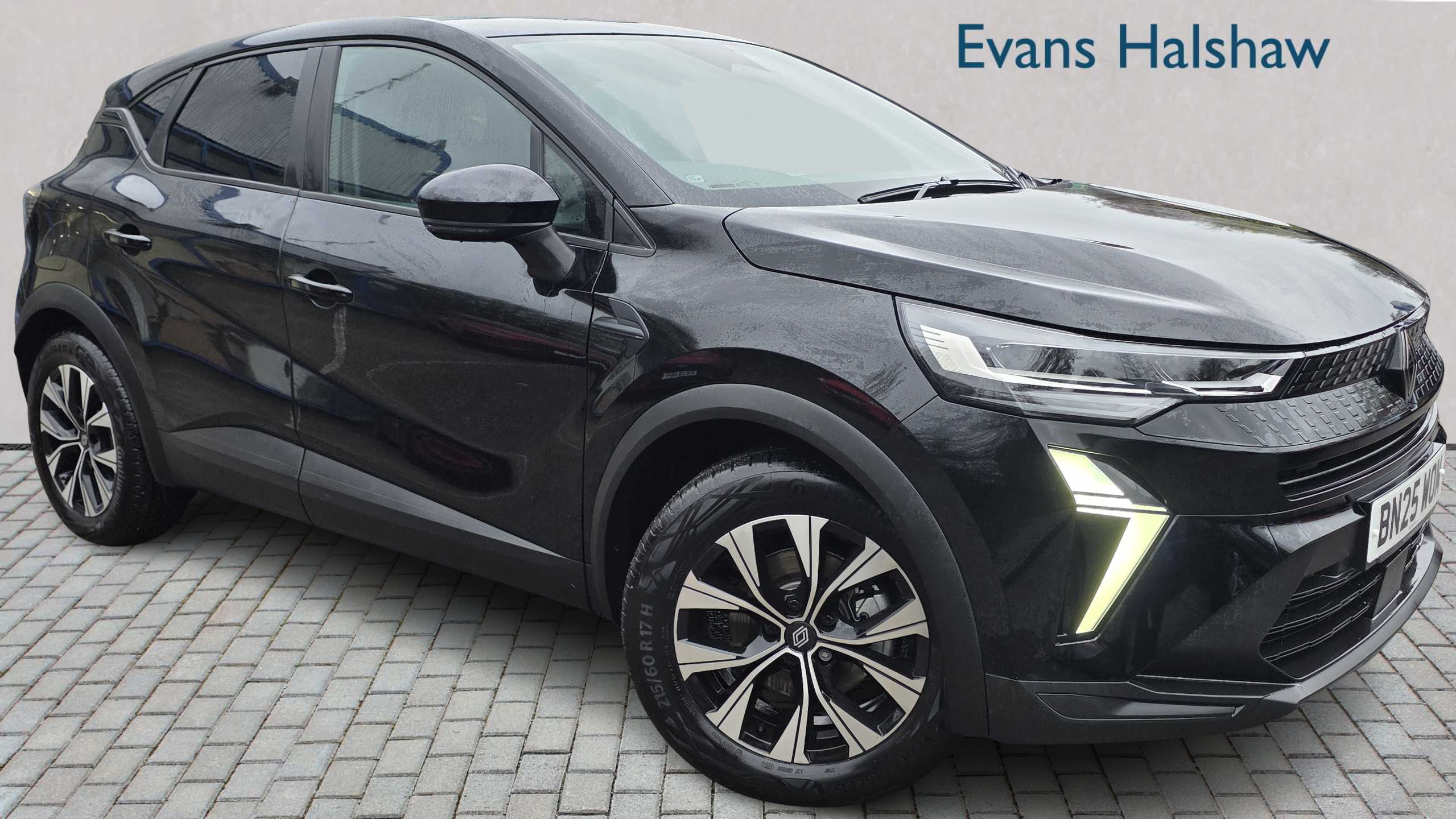 Main listing image - Renault Captur