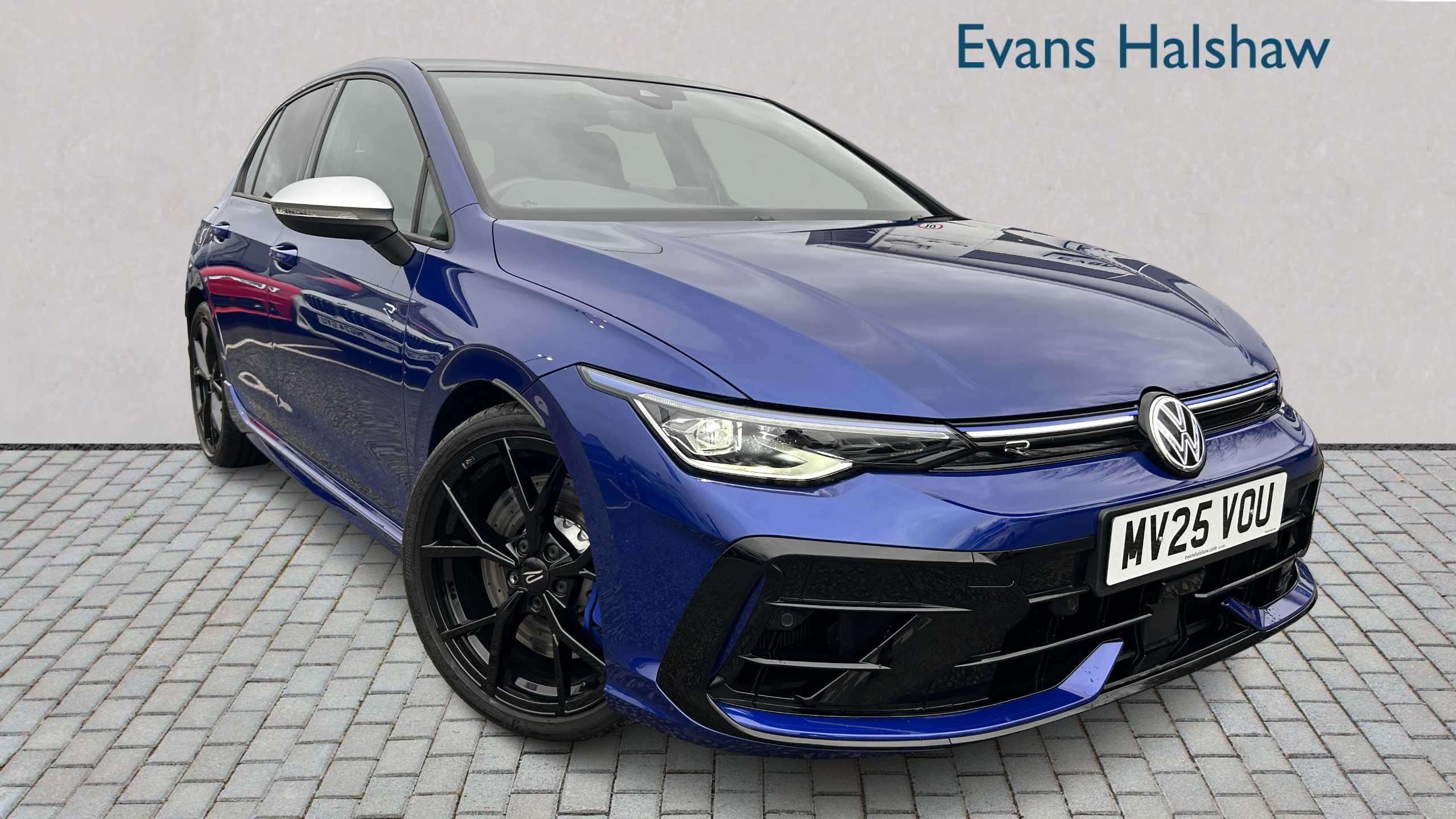 Main listing image - Volkswagen Golf R