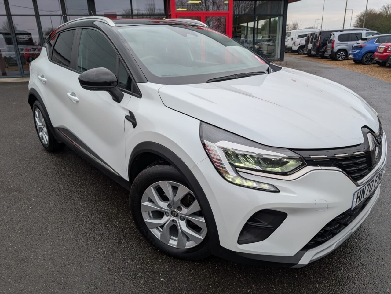 Main listing image - Renault Captur