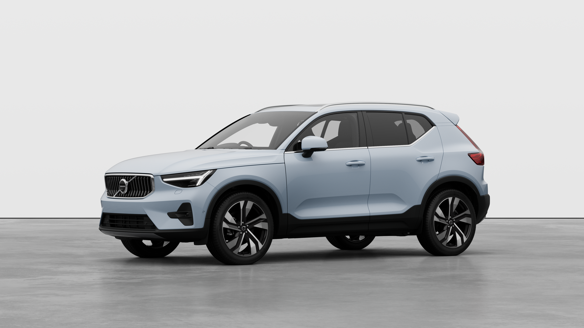 Main listing image - Volvo XC40