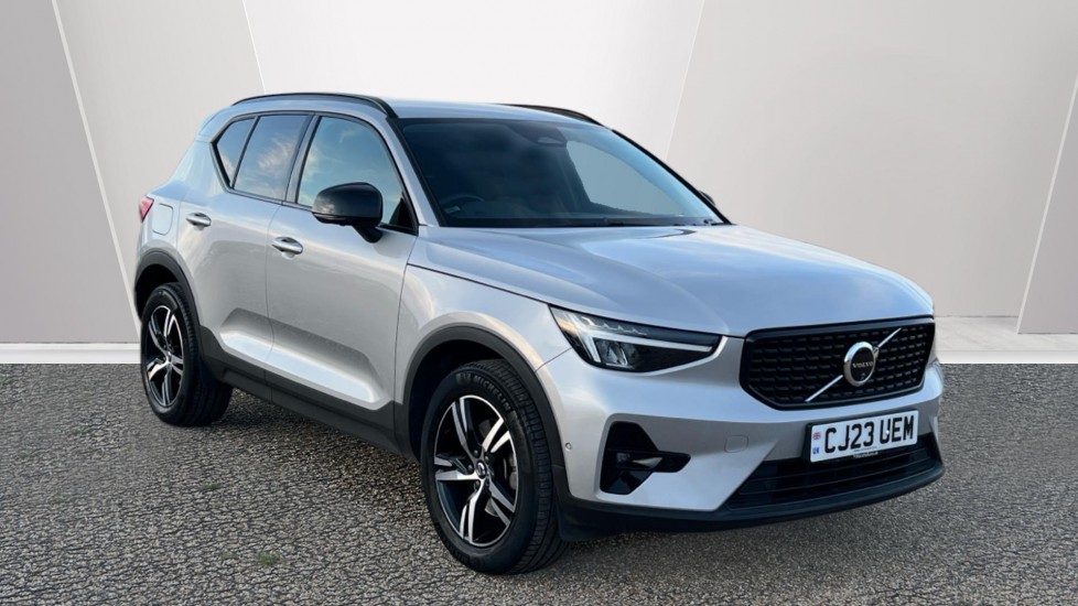 Main listing image - Volvo XC40