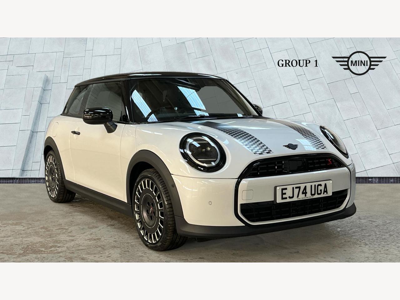Main listing image - MINI Hatchback