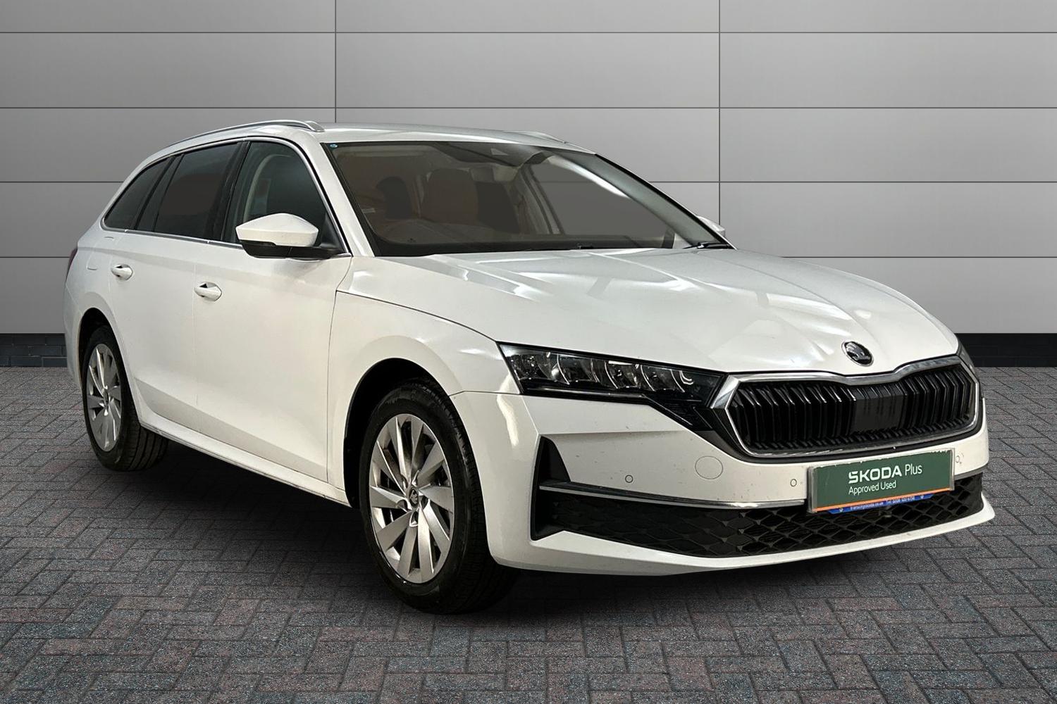 Main listing image - Skoda Octavia Estate