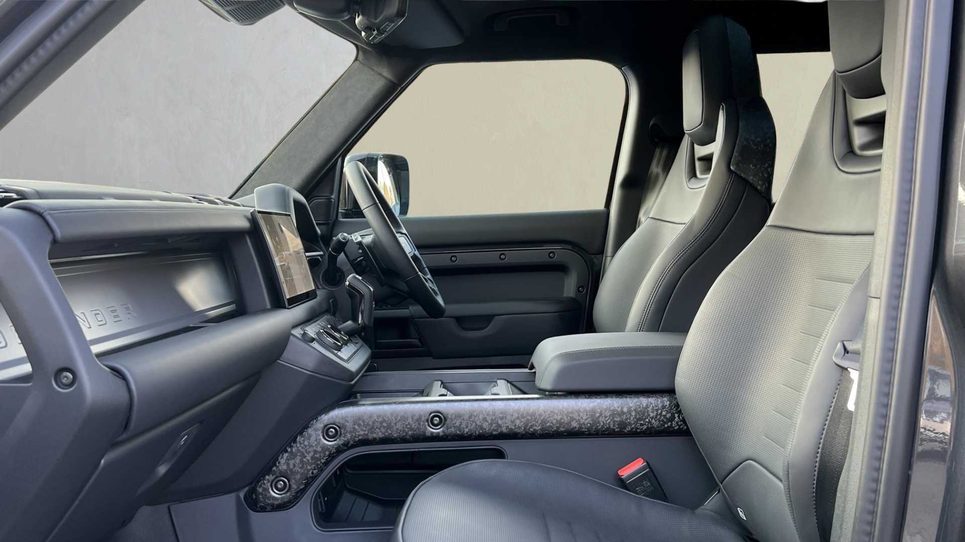 Main listing image - Land Rover Defender