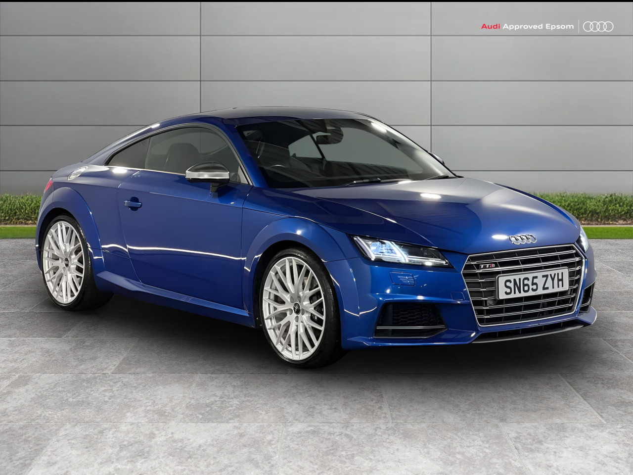 Main listing image - Audi TT S