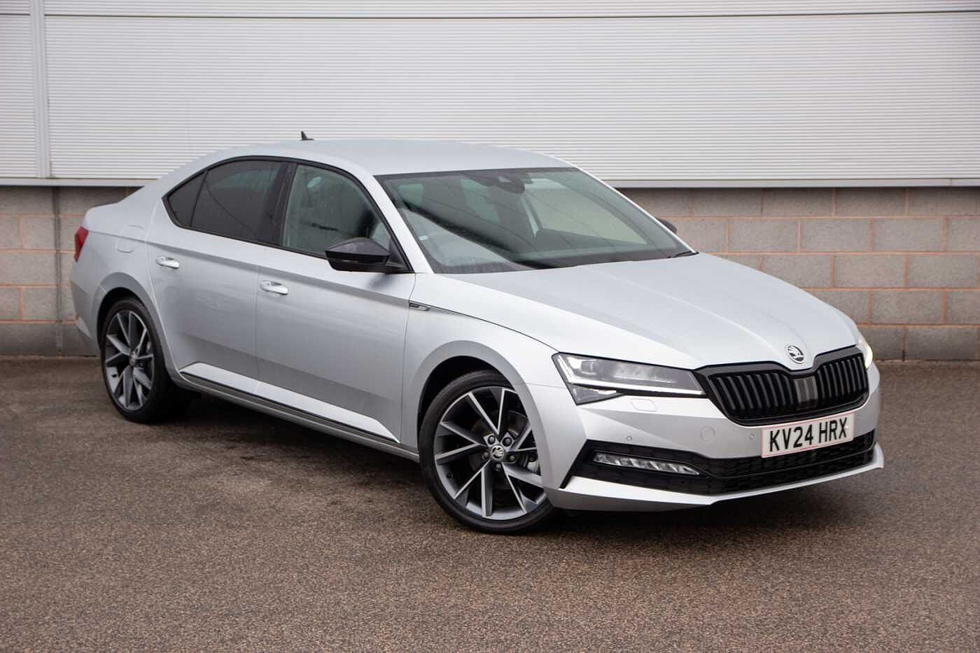 Main listing image - Skoda Superb