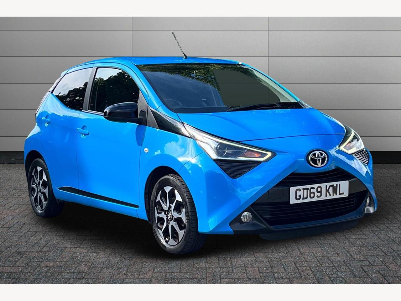 Main listing image - Toyota Aygo