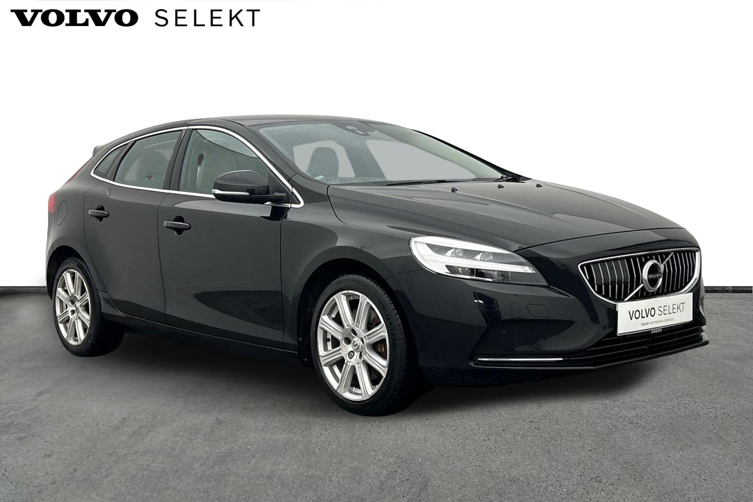 Main listing image - Volvo V40
