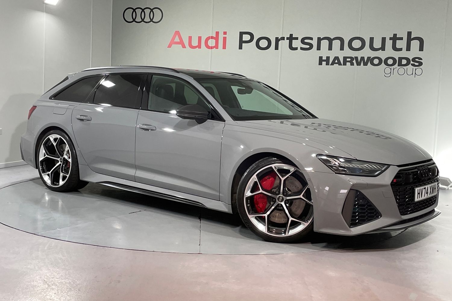 Main listing image - Audi RS6