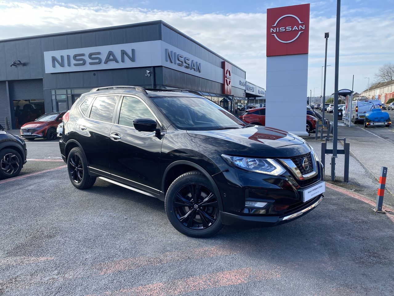 Main listing image - Nissan X-Trail