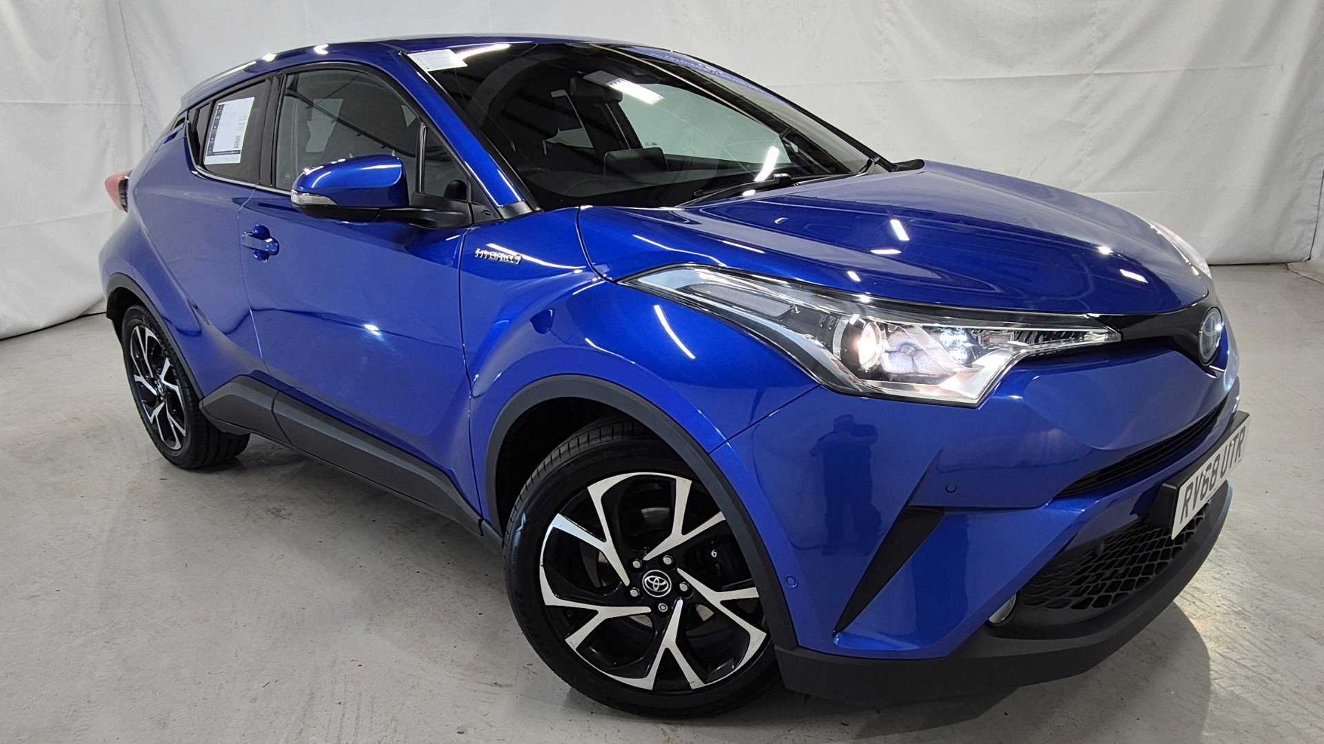 Main listing image - Toyota C-HR