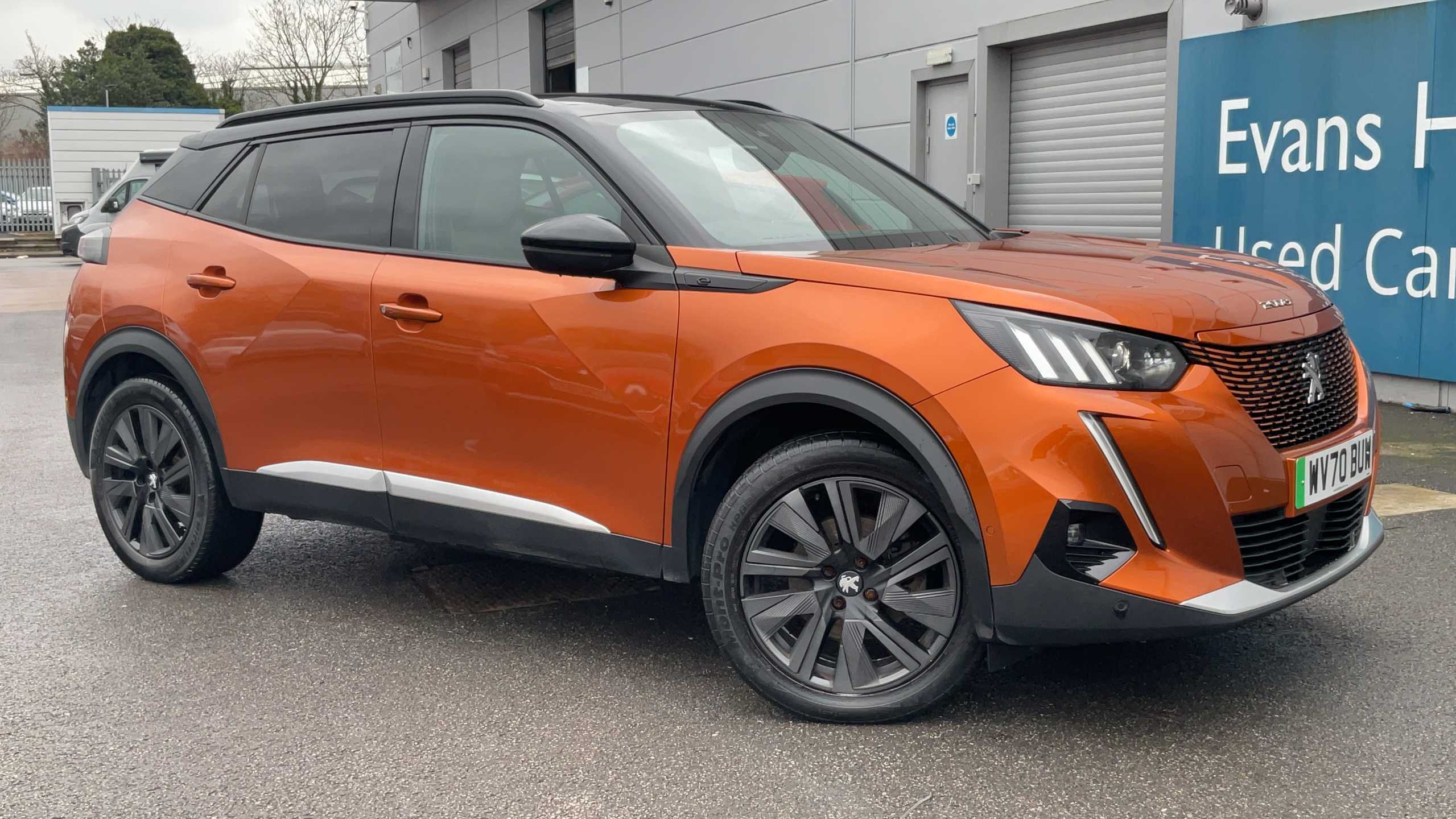 Main listing image - Peugeot e-2008