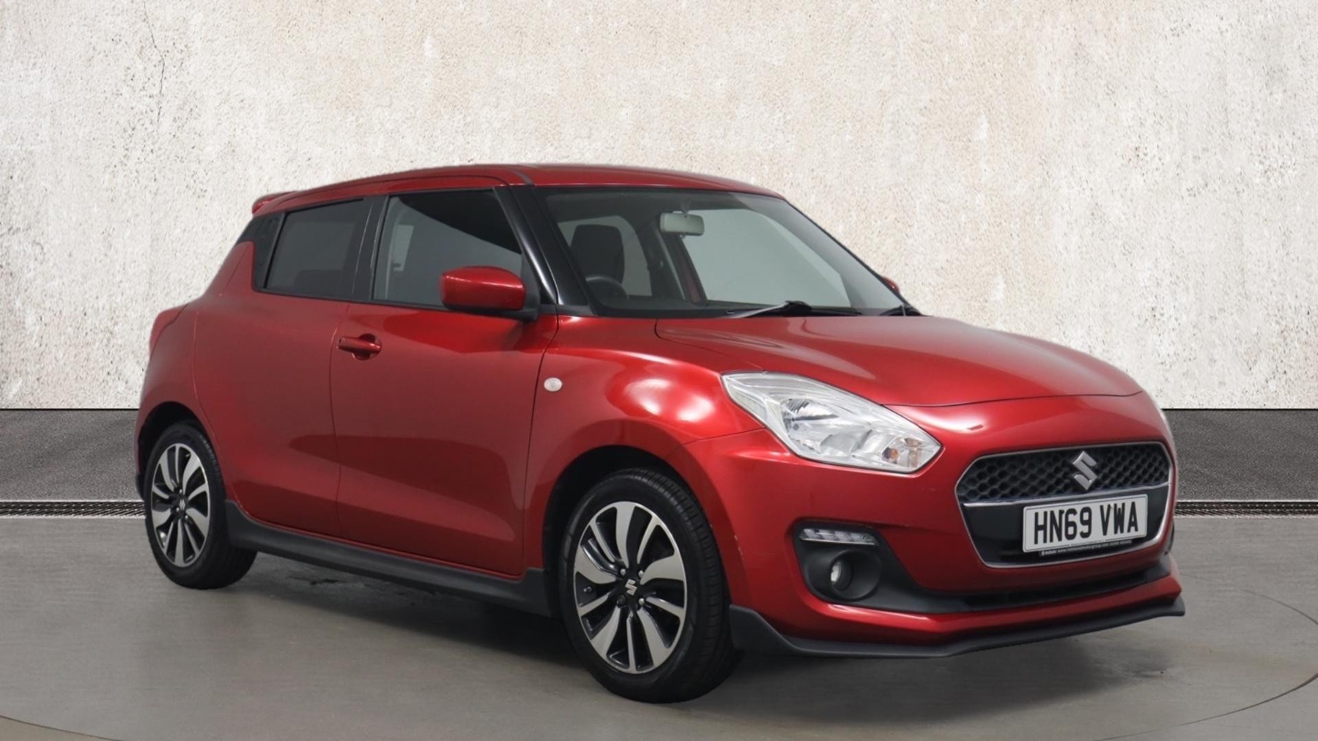 Main listing image - Suzuki Swift