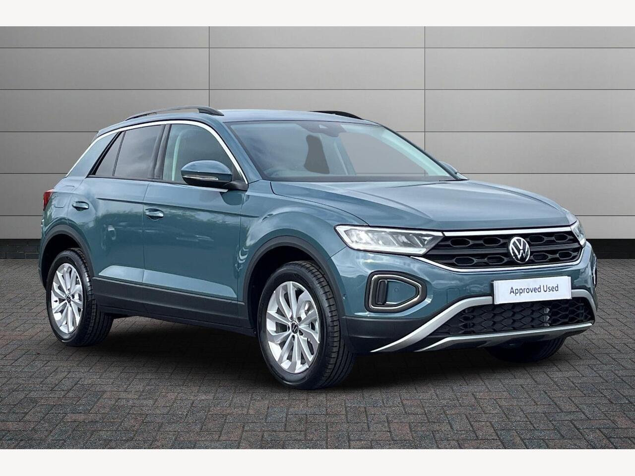 Main listing image - Volkswagen T-Roc