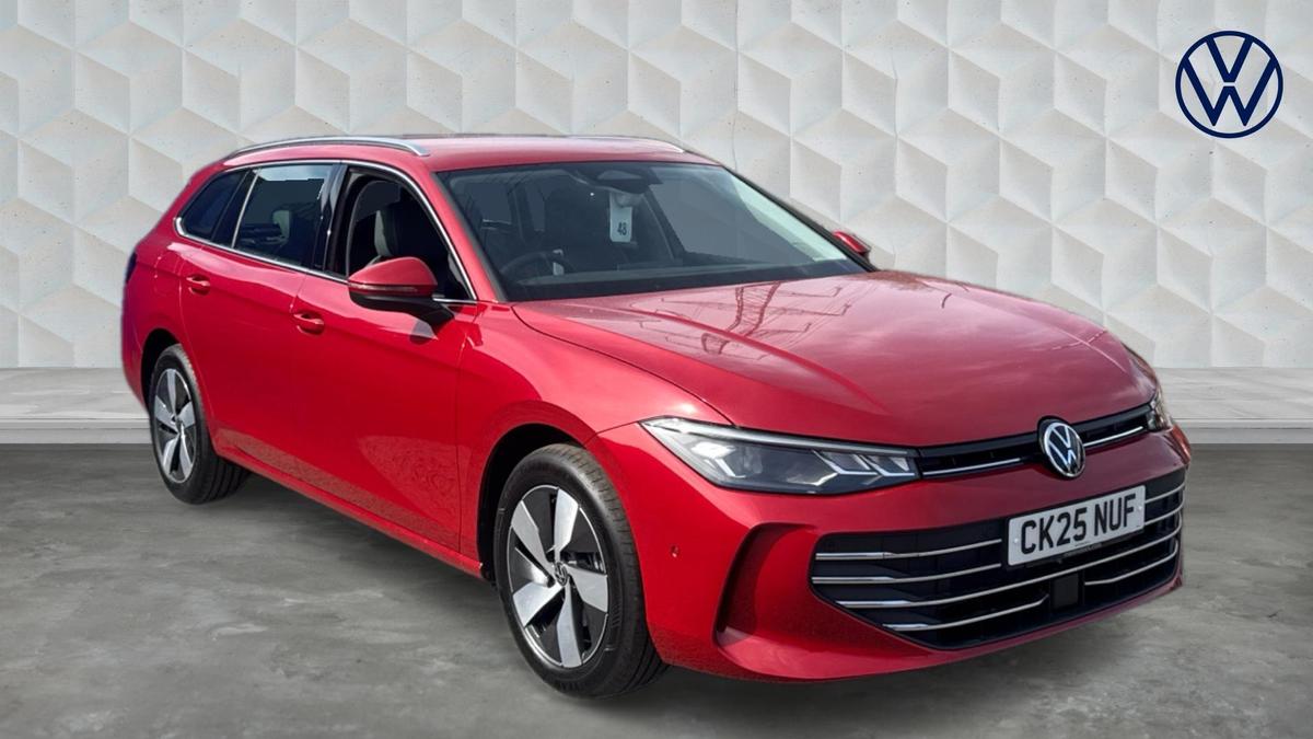 Main listing image - Volkswagen Passat Estate