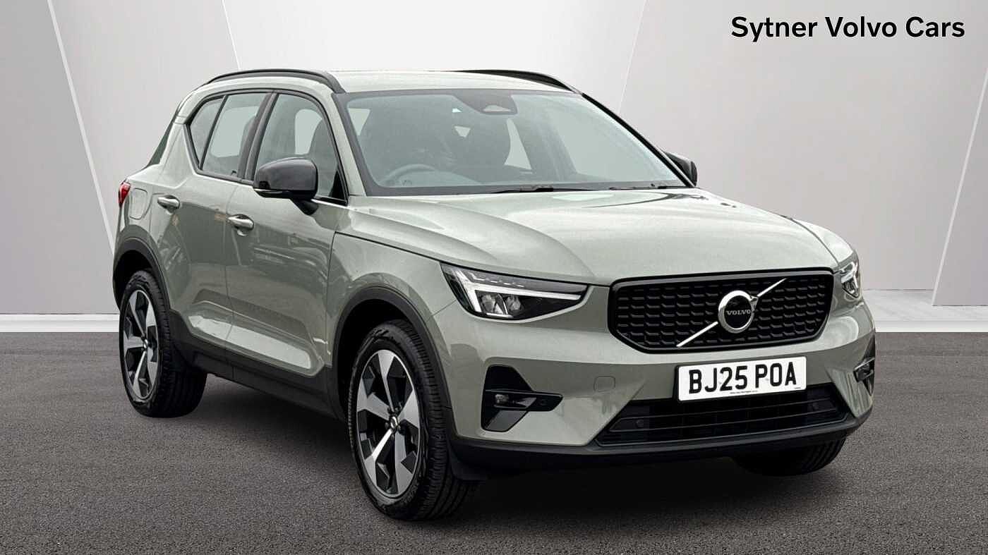 Main listing image - Volvo XC40
