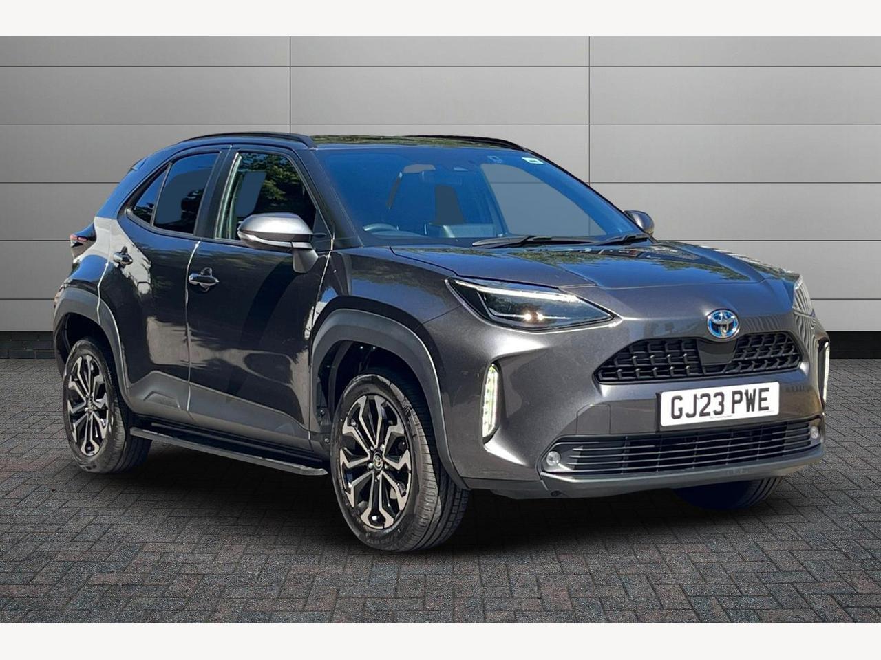 Main listing image - Toyota Yaris Cross