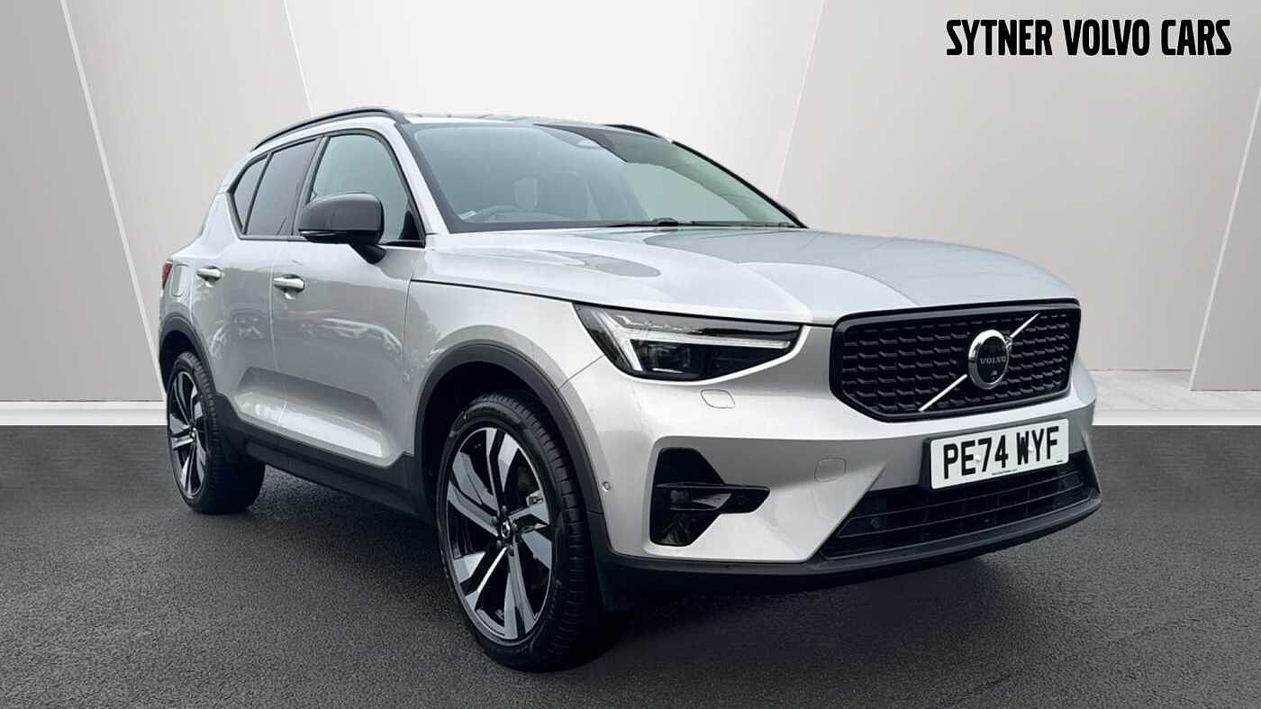 Main listing image - Volvo XC40