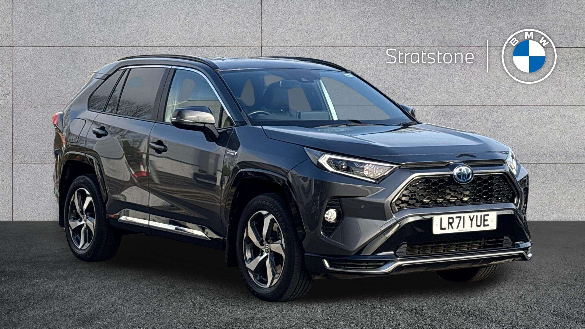 Main listing image - Toyota RAV4