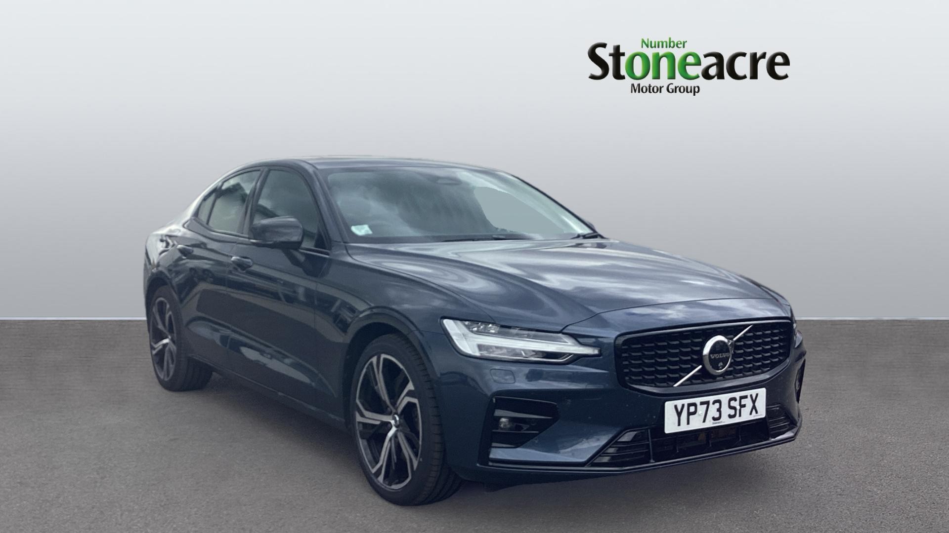Main listing image - Volvo S60