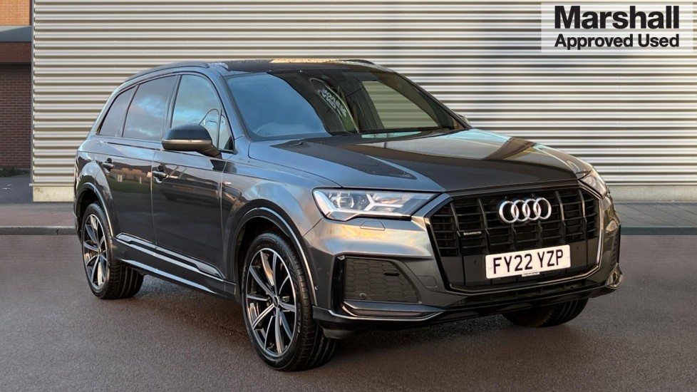 Main listing image - Audi Q7