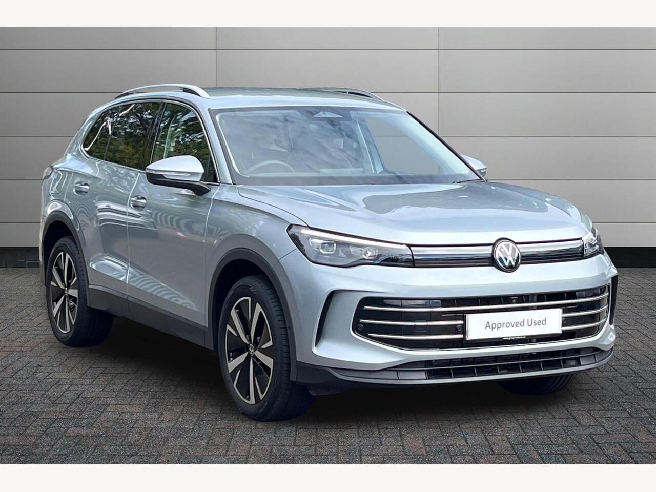 Main listing image - Volkswagen Tiguan