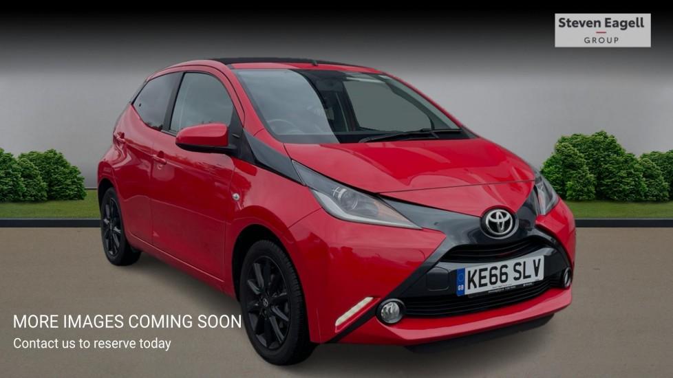 Main listing image - Toyota Aygo