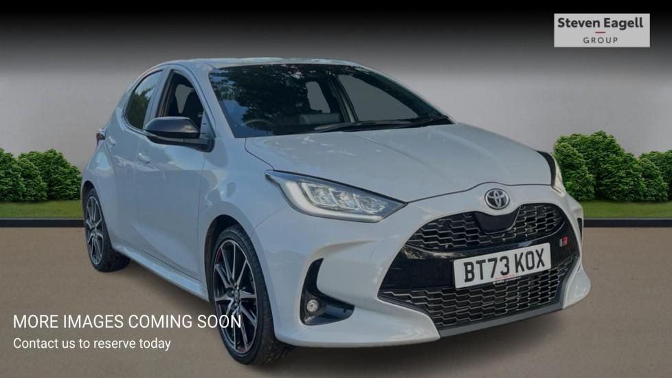 Main listing image - Toyota Yaris