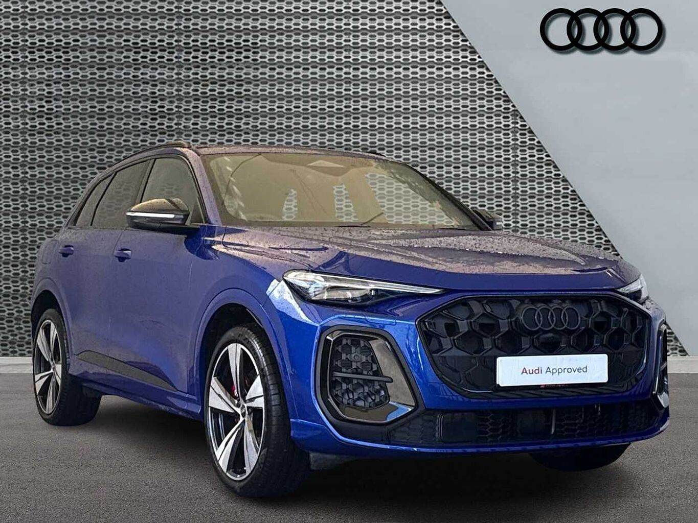 Main listing image - Audi Q5