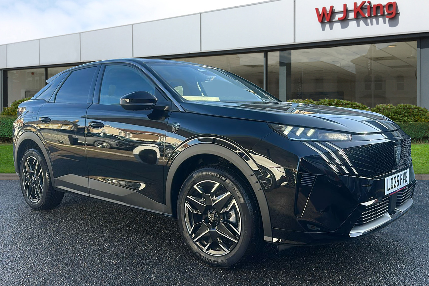 Main listing image - Peugeot 3008