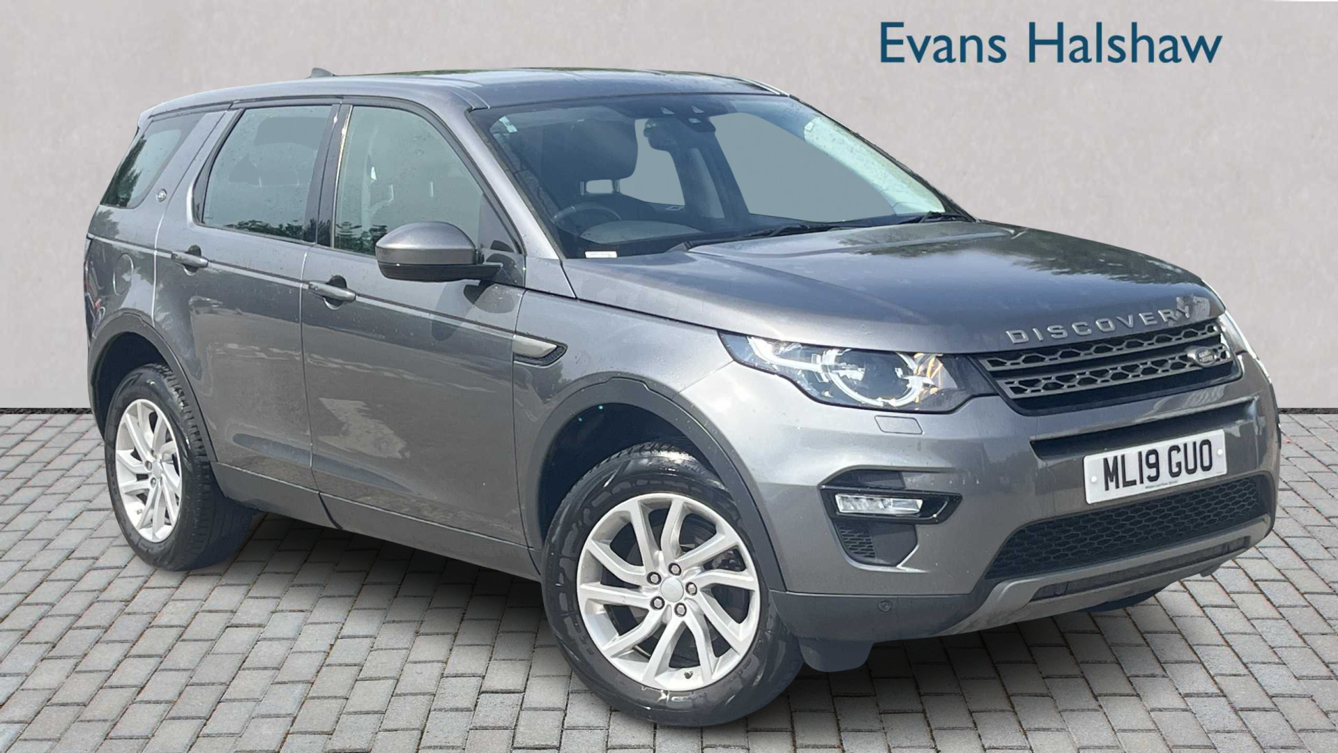 Main listing image - Land Rover Discovery Sport
