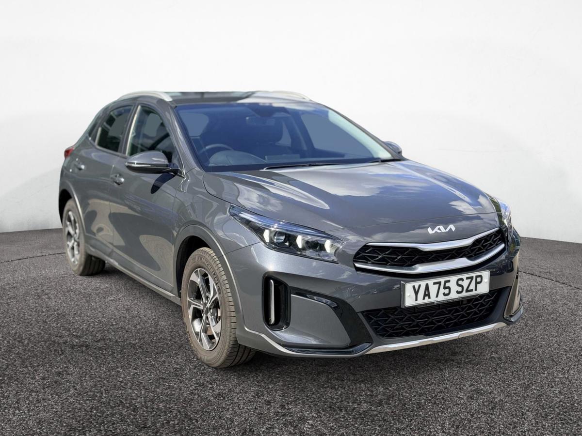 Main listing image - Kia XCeed