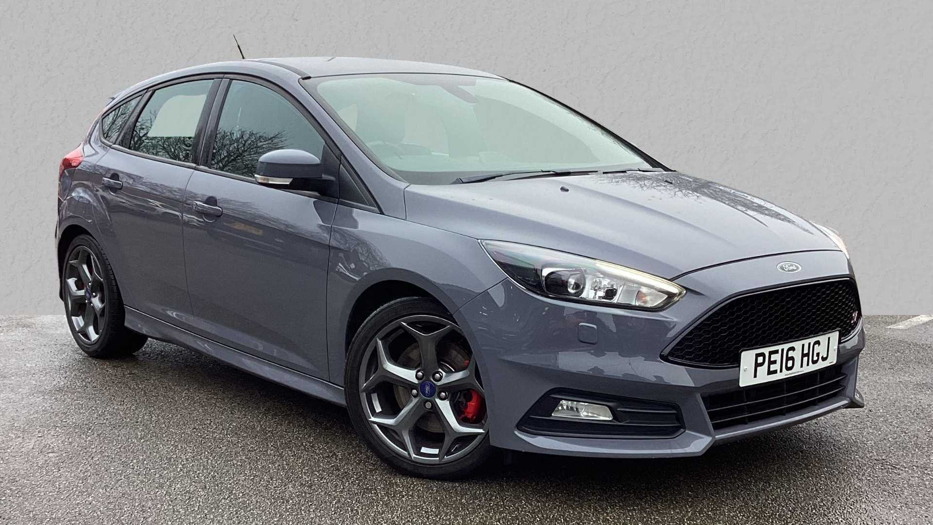 Main listing image - Ford Focus ST