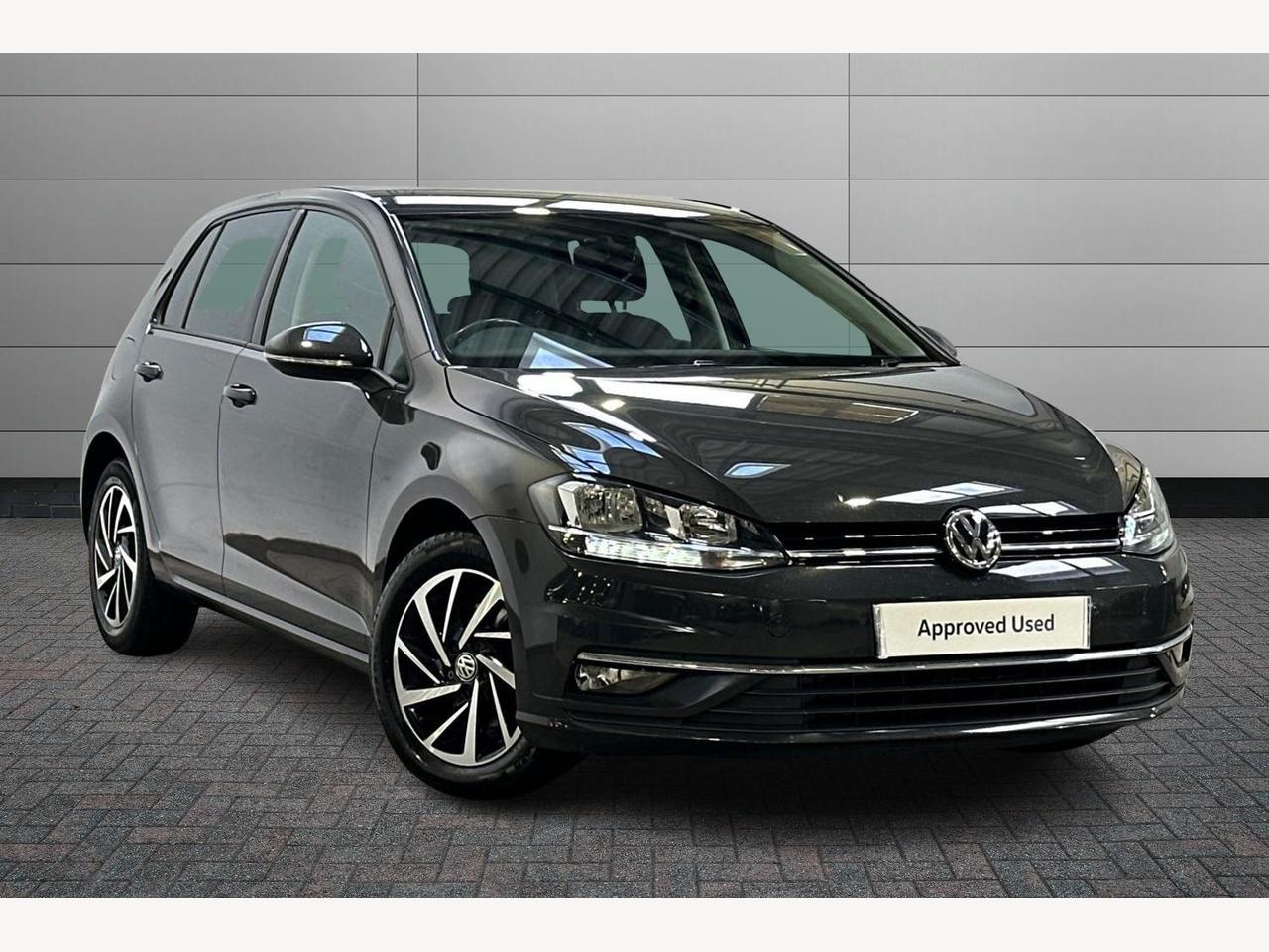 Main listing image - Volkswagen Golf
