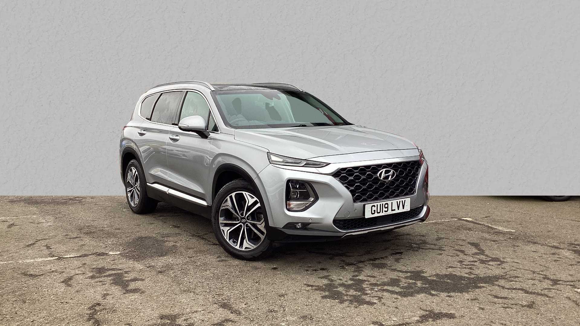 Main listing image - Hyundai Santa Fe